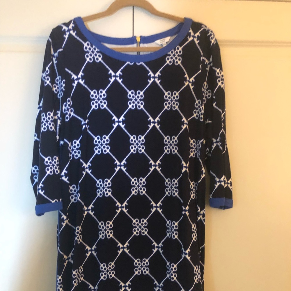 Crown & Ivy key dress.